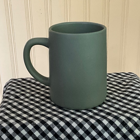 2 Hearth and hand green matte finish mugs - Picture 1 of 2